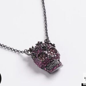 🆕️✨️☠️ PINK PAVE SKULL PENDANT NECKLACE - HEMATITE TONE☠️✨️